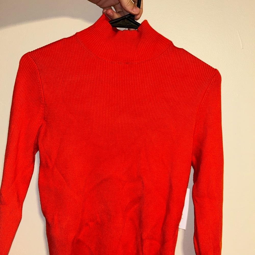 New with tags orange Calvin Klein turtle neck